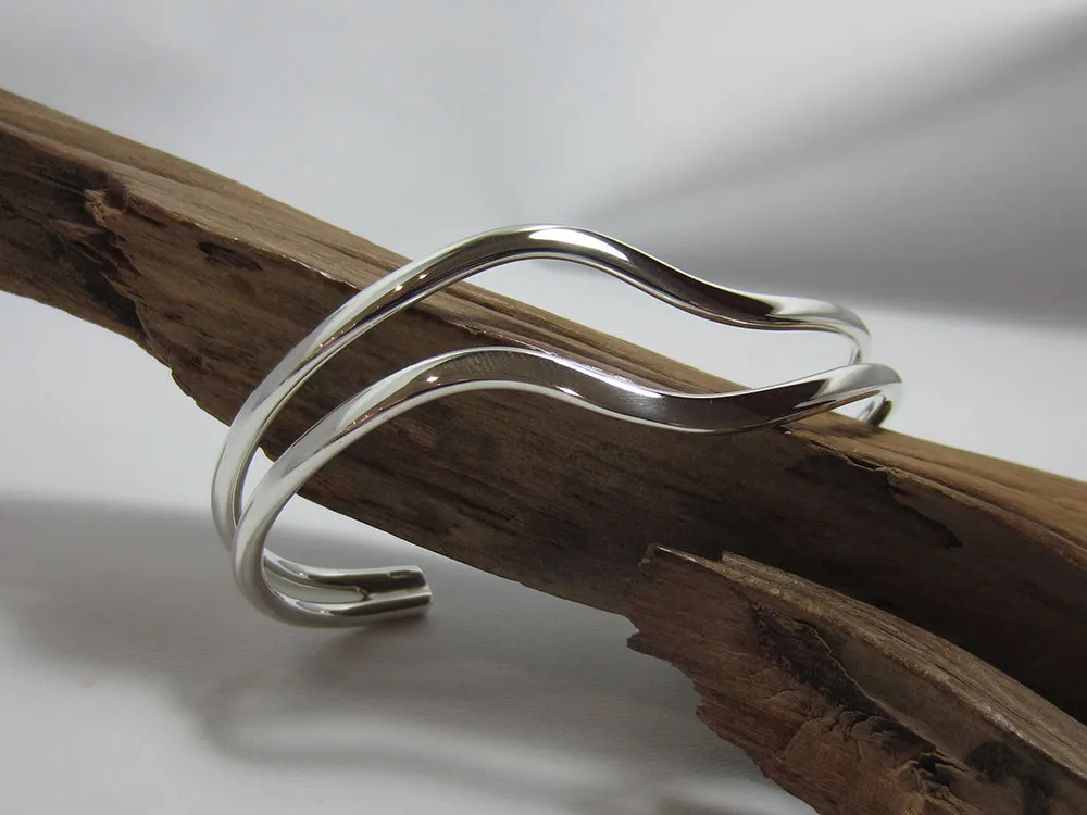 double wave cuff