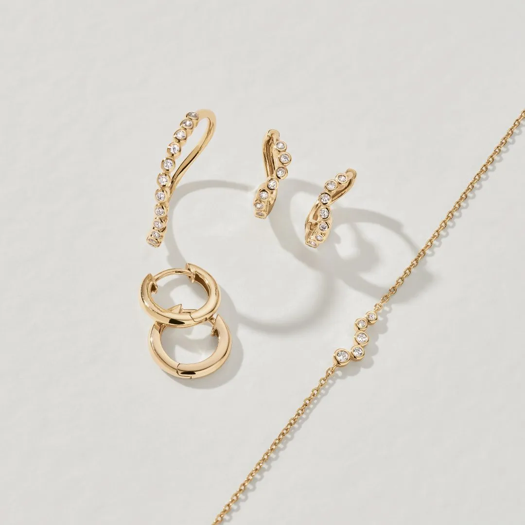 Gold Diamond Style Wave Bracelet